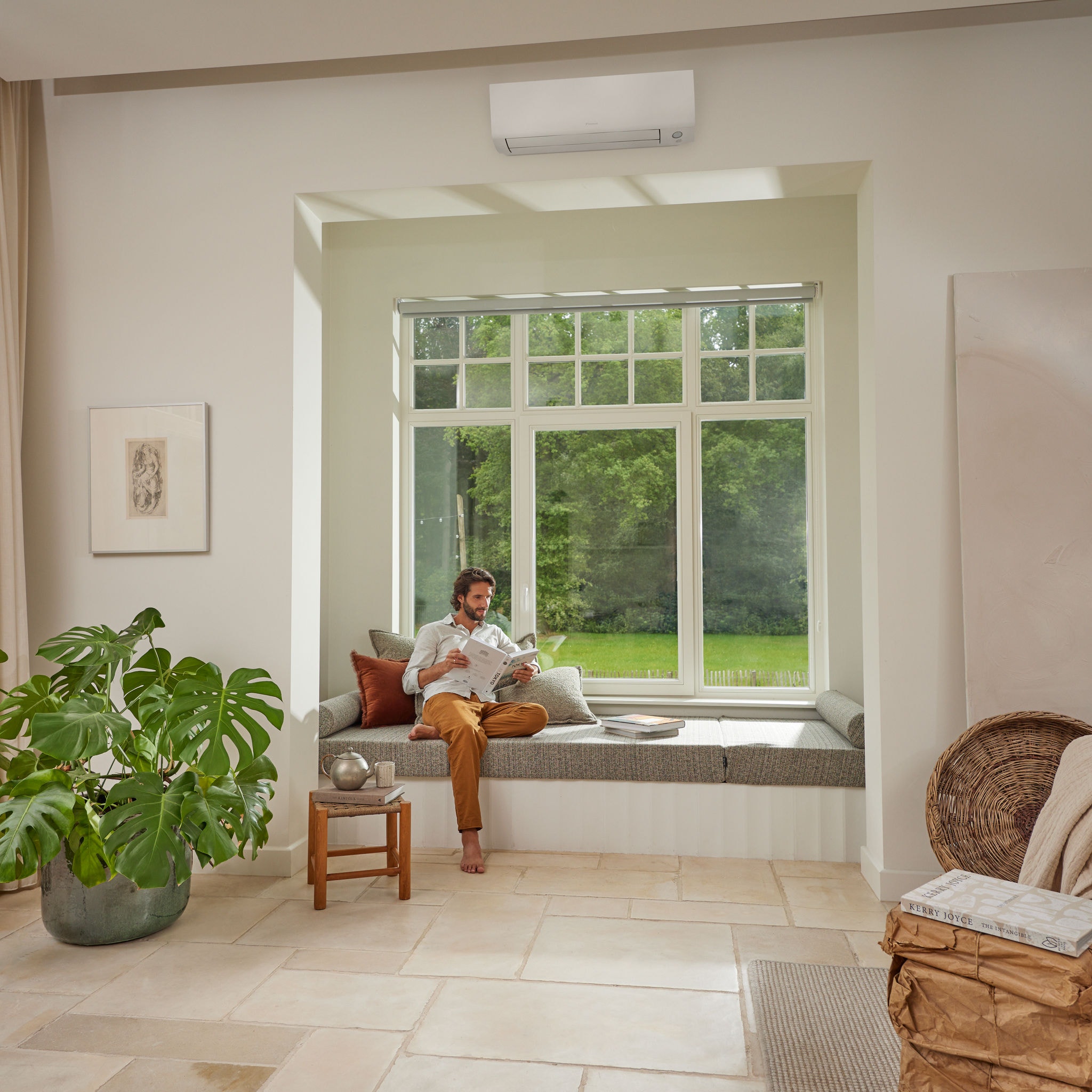 Climatisation Daikin Perfera installée dans un intérieur contemporain